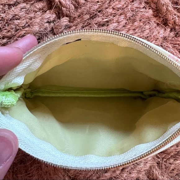 Mercury Duo Floral Tissue/Small Items Pouch - Picture 5 of 5